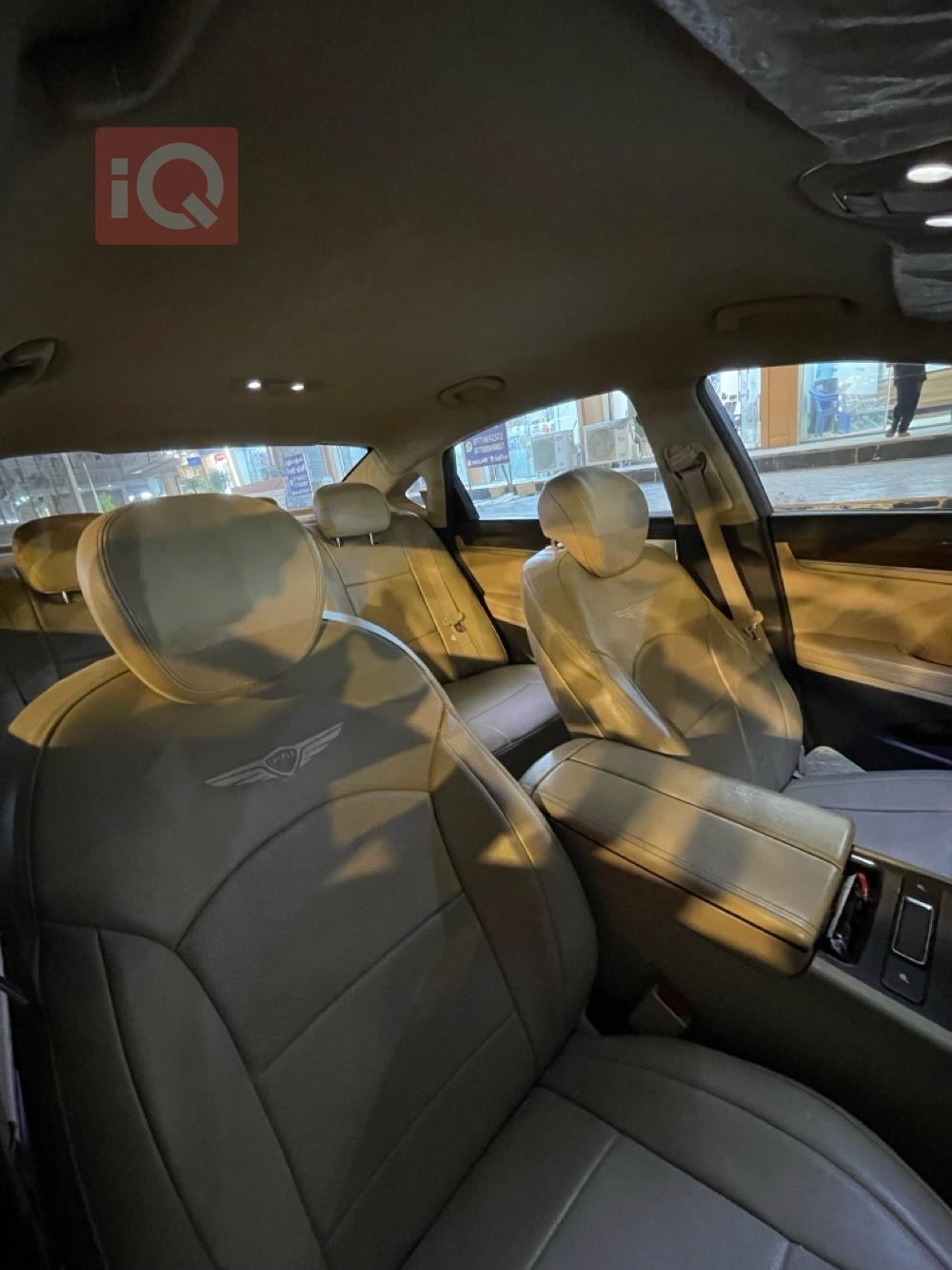 هيونداي جنسس